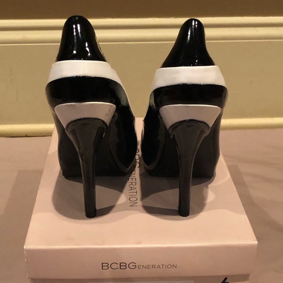 BCBGeneration Liberty Open-Toe Pump. Sz 7.5 - Picture 3 of 6